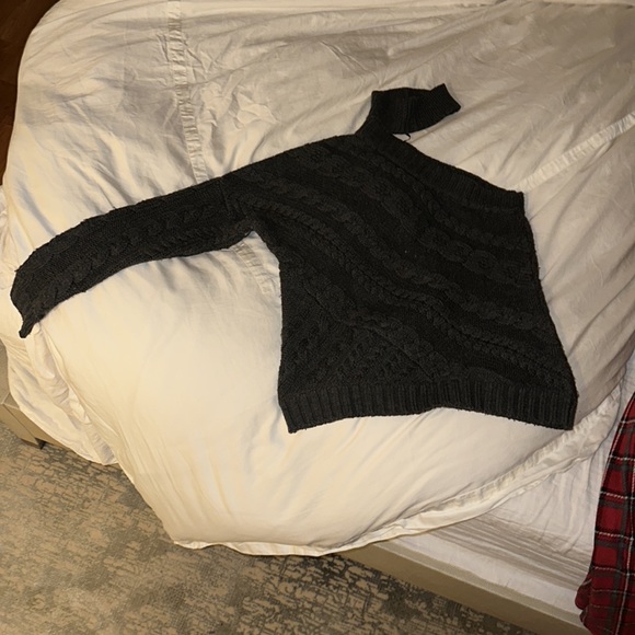 Intermix one sleeve sweater - Picture 4 of 4